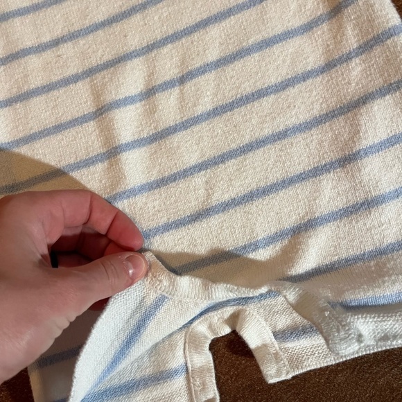 Janie and Jack boys one piece romper
size 6-12 months
No flaws - Picture 3 of 5